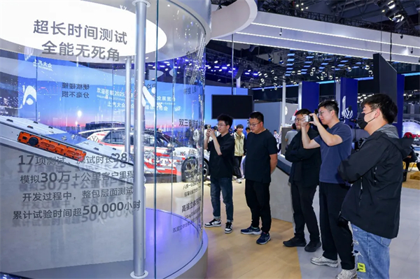 從 “造車” 到 “造生態”，上汽大眾車展亮出科技品質組合拳