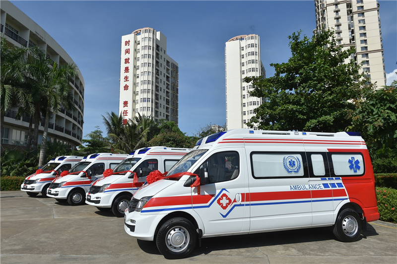 上汽集團(tuán)、上海煙草集團(tuán)愛心救護(hù)車捐贈活動在海南、青海兩地同時進(jìn)行