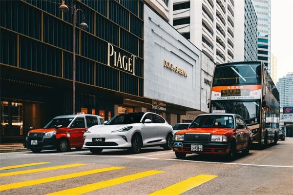 智己汽車(chē)重磅登陸香港市場(chǎng)，6系雙車(chē)同步上市